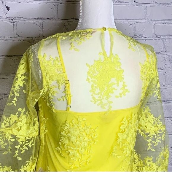 Nanette Lepore Yellow lace sheer top - Picture 7 of 10